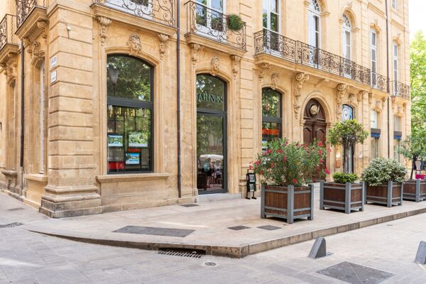 BARNES Provence