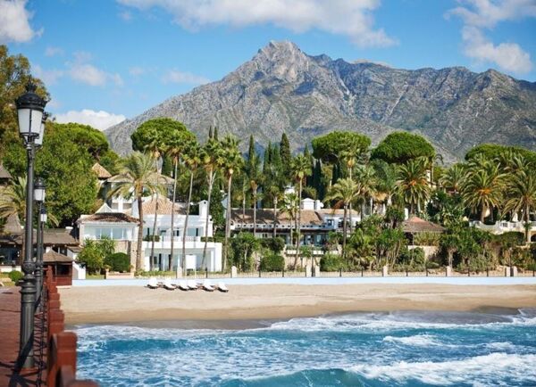 BARNES Marbella