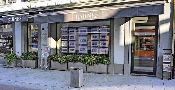 BARNES Rolle