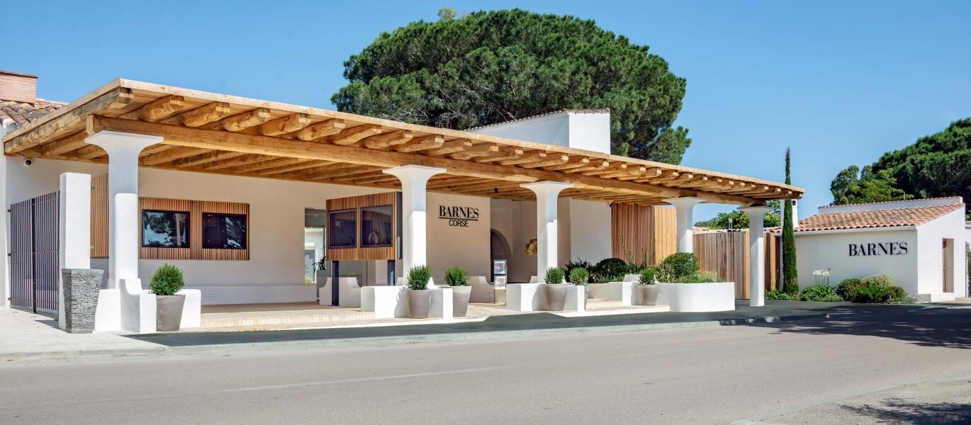 BARNES Corse