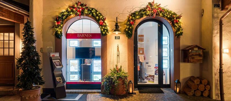 BARNES Gstaad