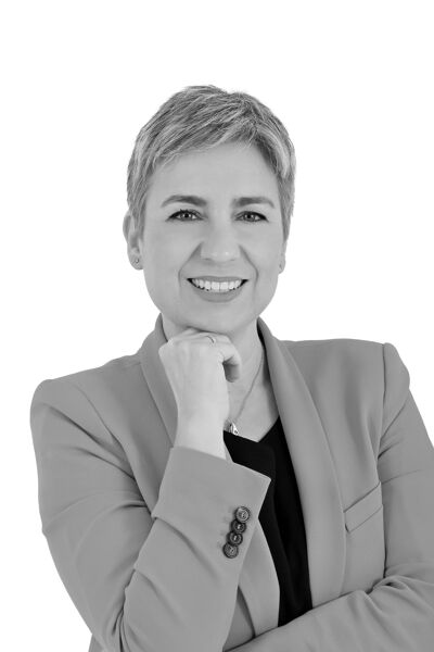 Mary KATSIANI