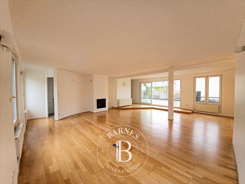 For Rent Apartment | Paris 3ème - picture 1