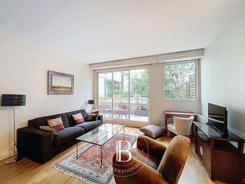 For Rent Apartment | Paris 1er - picture 2