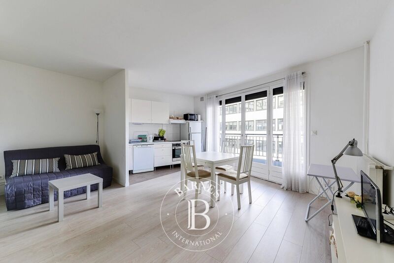 Le service de la location Barnes vous propose ce bien.