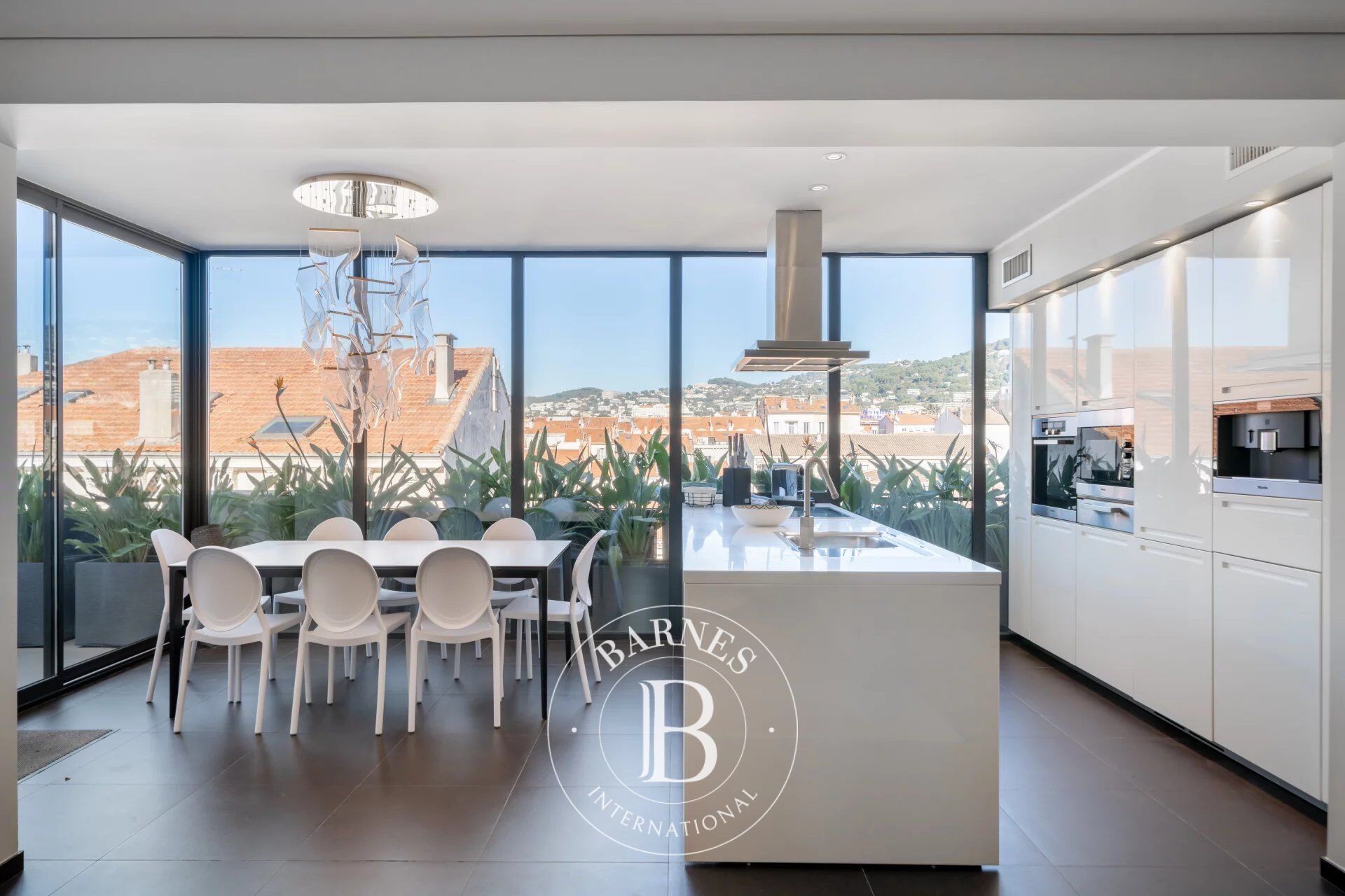 CANNES BANANE - ROOF TOP APARTMENT - 3 BEDROOMS - picture 3