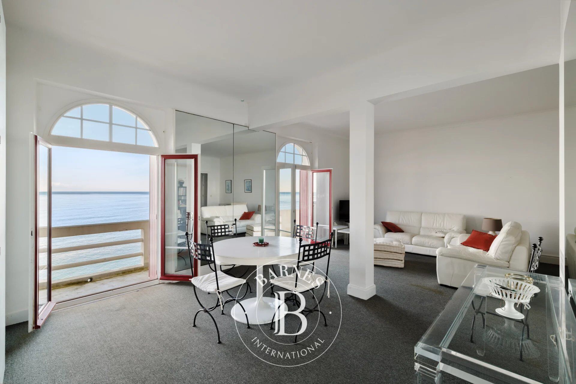 GUÉTHARY, PREMIER RANG VUE MER, APPARTEMENT DE 113 M², PLAGE À PIED - picture 3