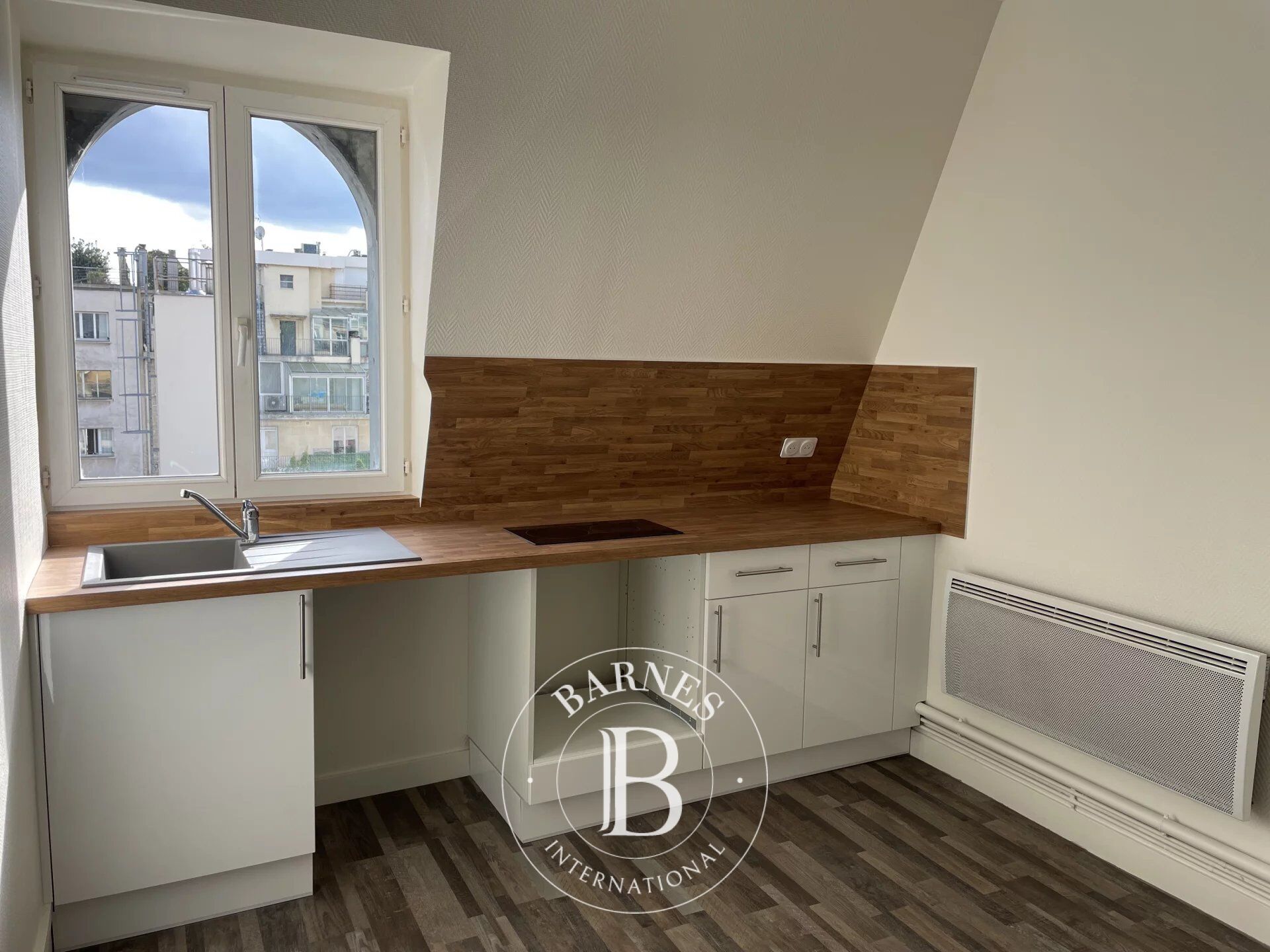 Le service location de la Maison BARNES vous propose ce bien : - picture 1