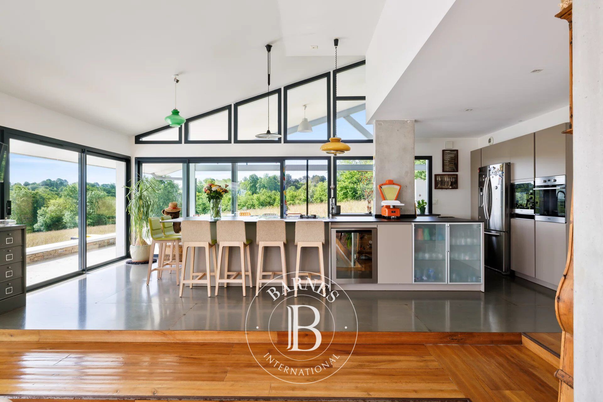 AHETZE, MAISON CONTEMPORAINE DE PLUS DE 320 M² AU CALME - picture 3