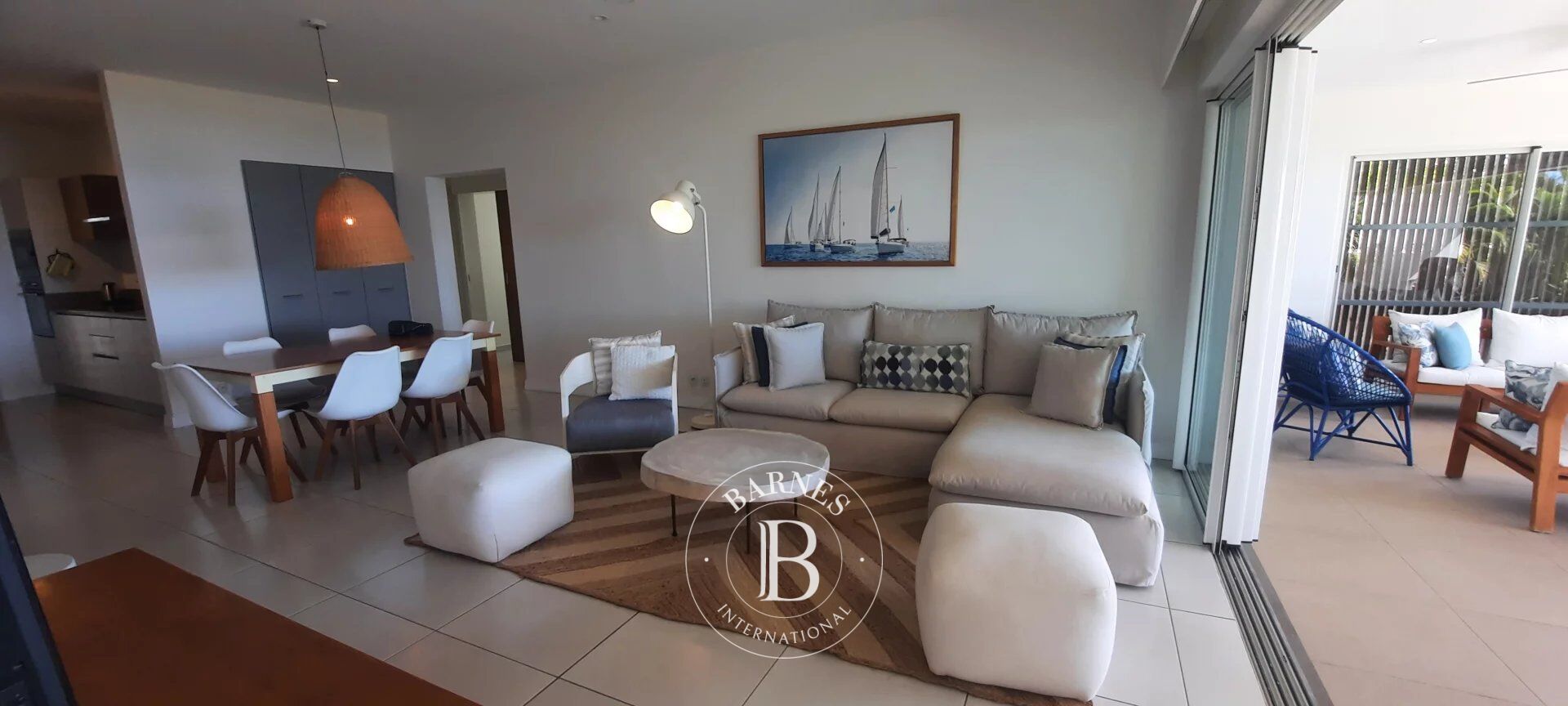 POINTE AUX CANONNIERS - Stunning Beachfront Apartment - 3 Bedrooms - picture 3