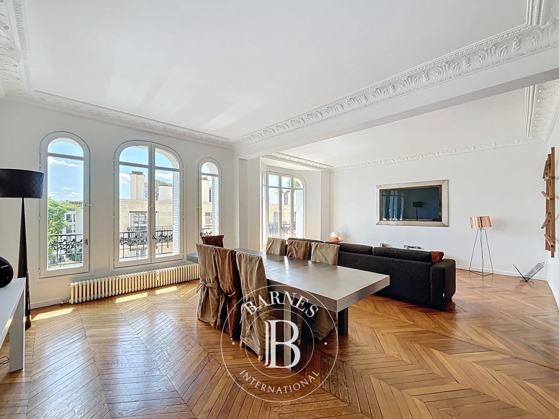 NEUILLY ST JAMES, LUXURY FLAT, 3 BEDROOMS, 147.1 SQ.M., FURNISHED - picture 2