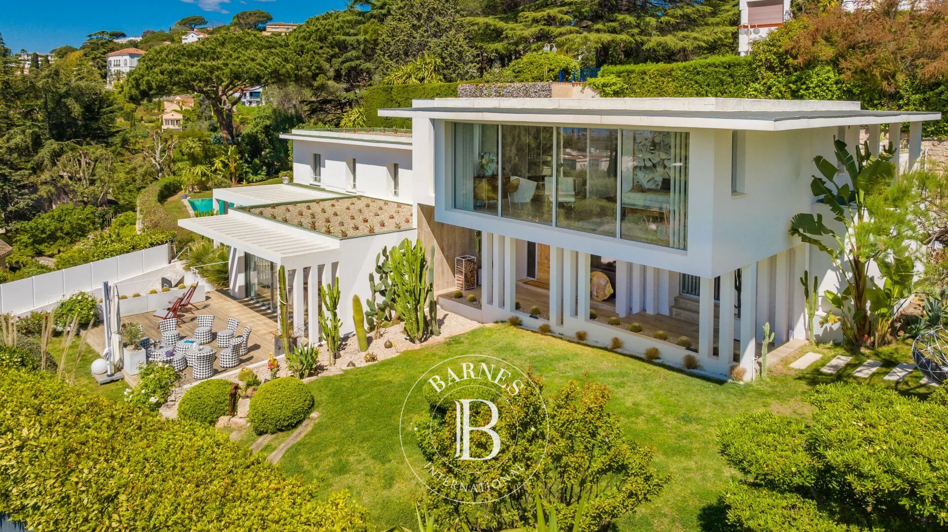 Villa Cannes - picture 1