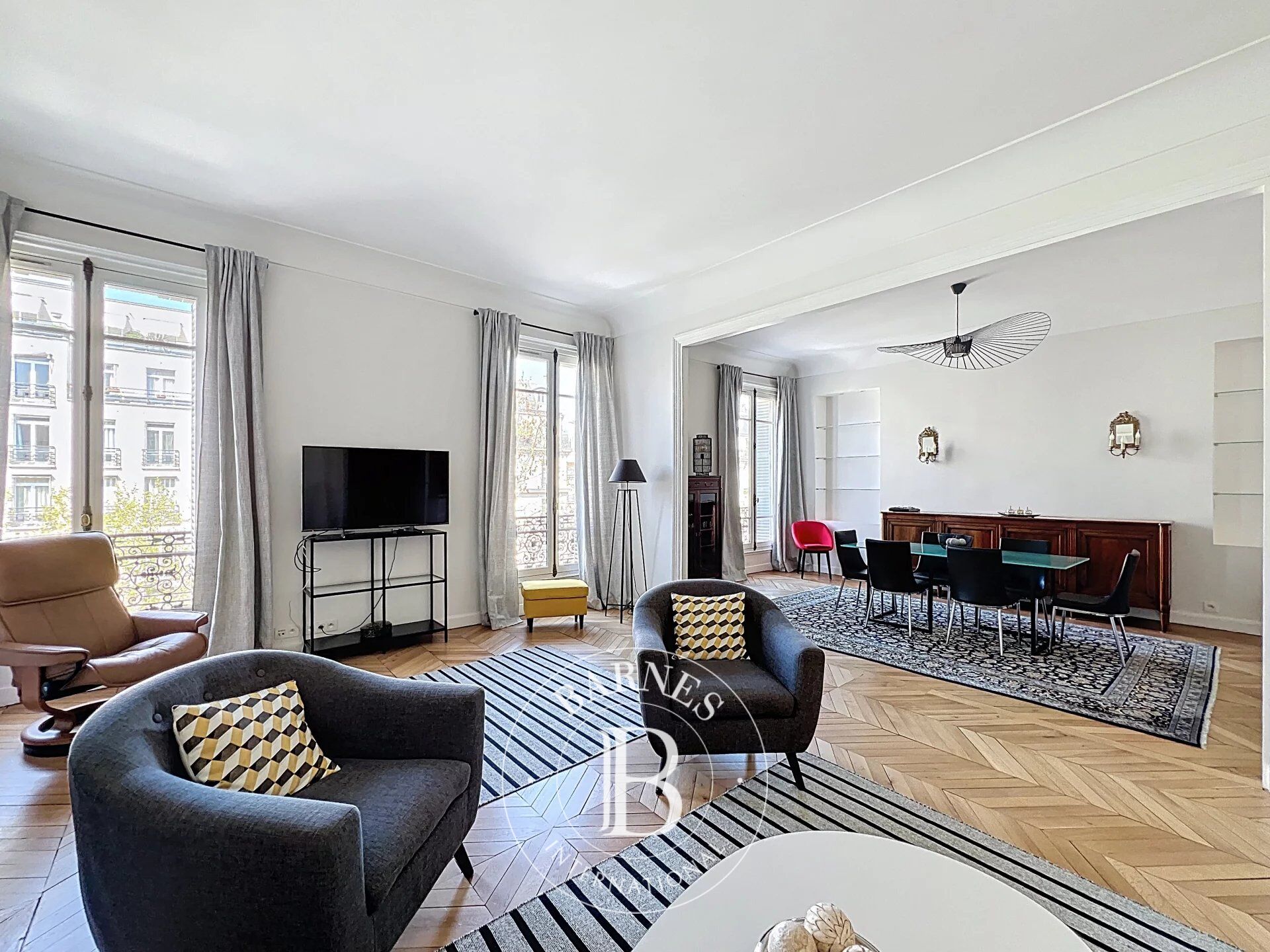 Piso Paris 8ème - picture 2