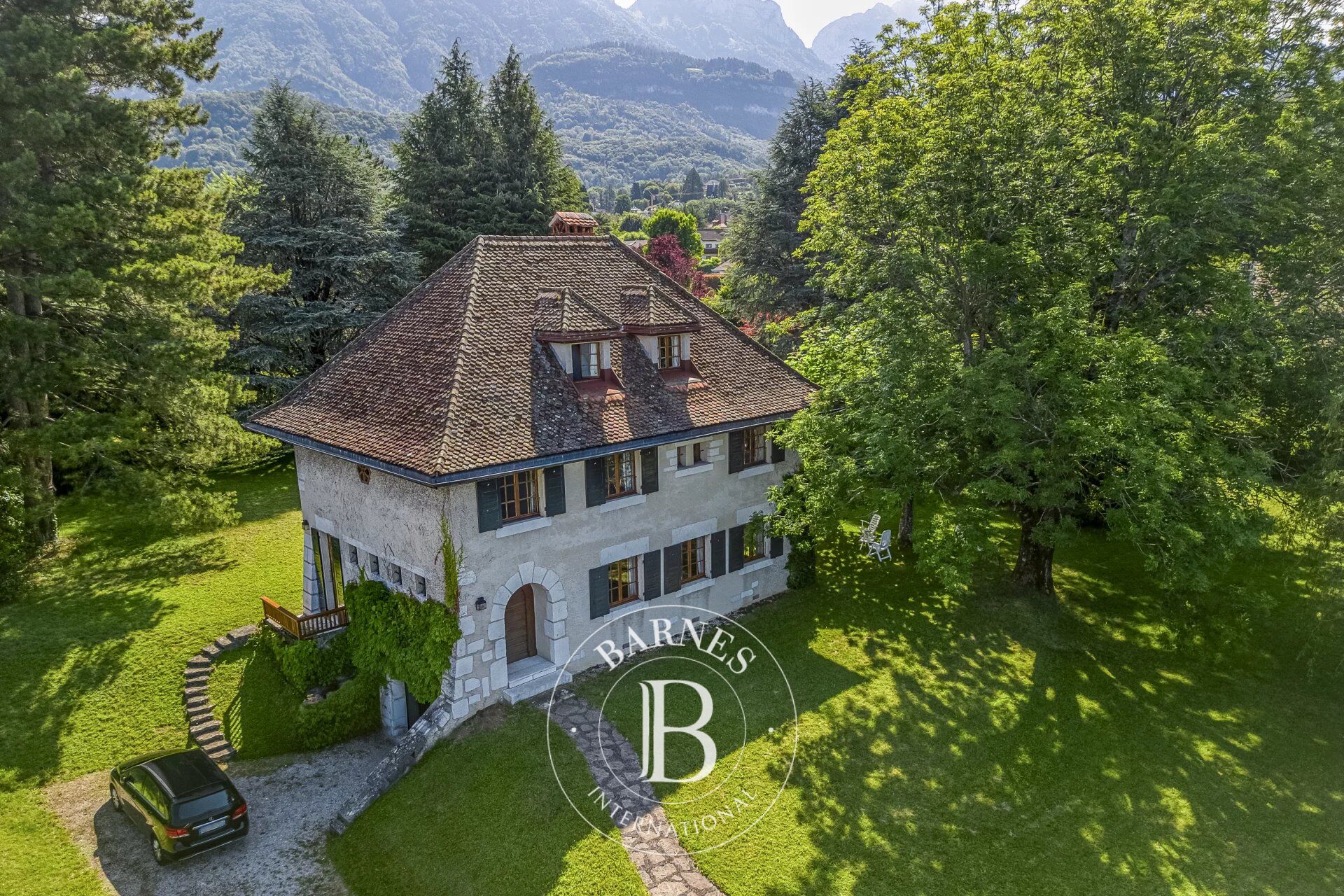 Casa Menthon-Saint-Bernard - picture 2