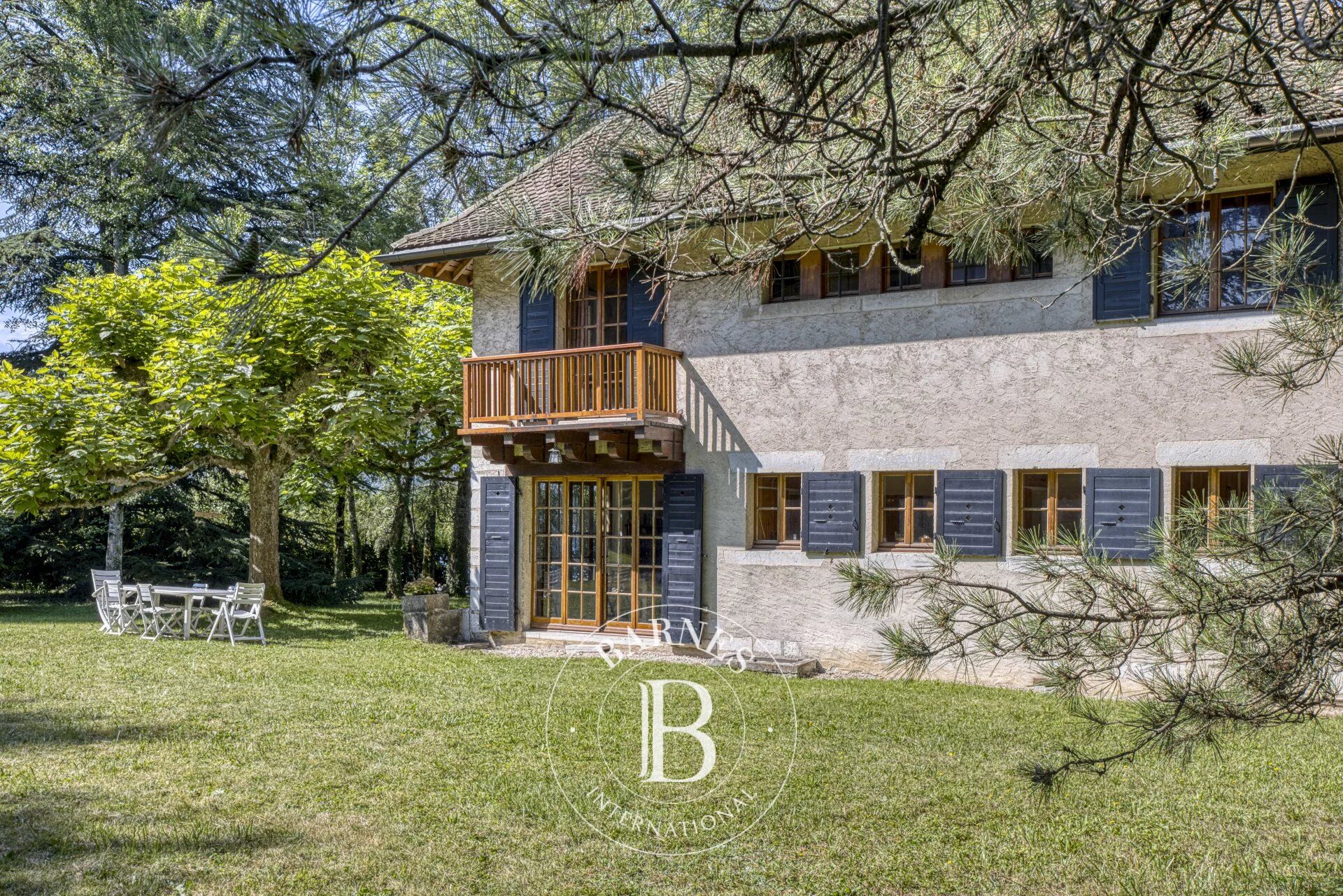 Casa Menthon-Saint-Bernard - picture 3