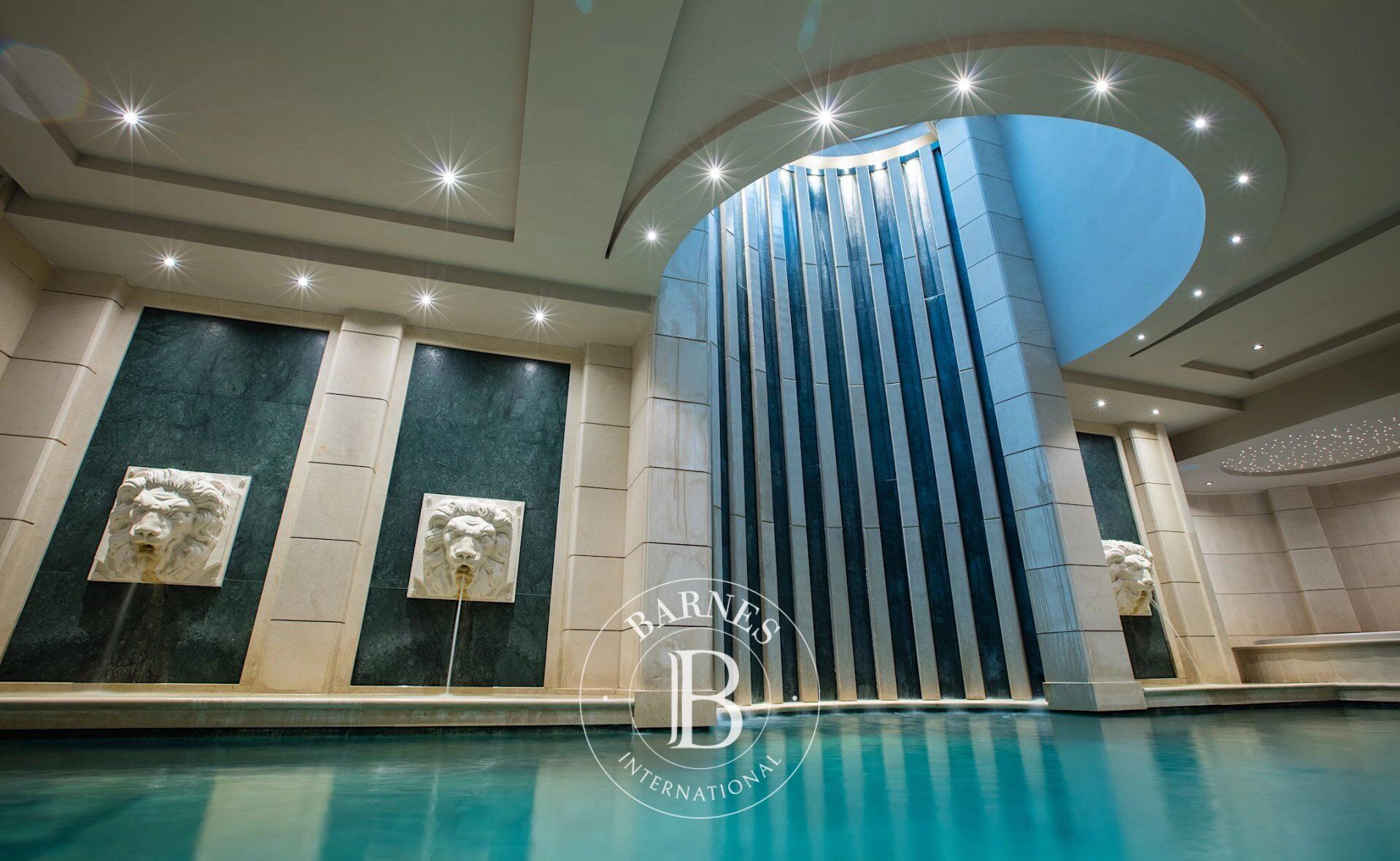 Chalet Courchevel - picture 2