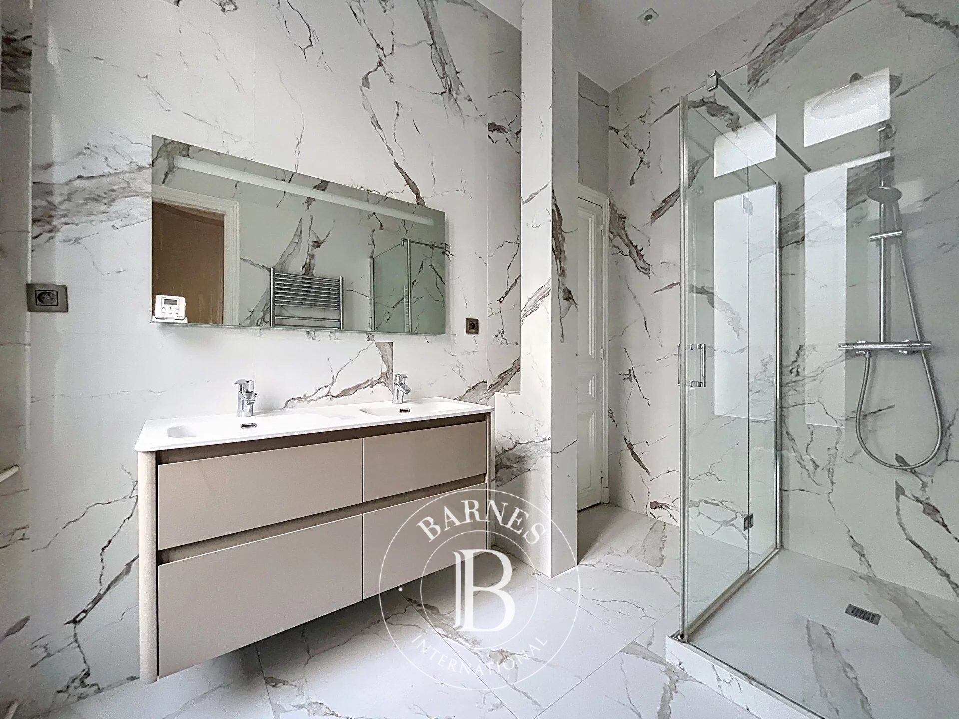 Alquiler, Piso Paris 16ème - picture 5