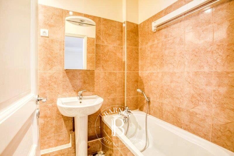 The BARNES rental department is presenting this property: - picture 3