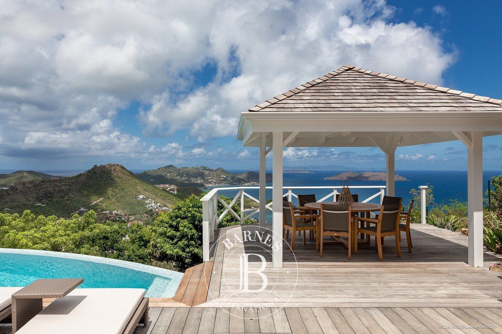 Very private 4 bedroom villa in Lorient hills. - picture 2