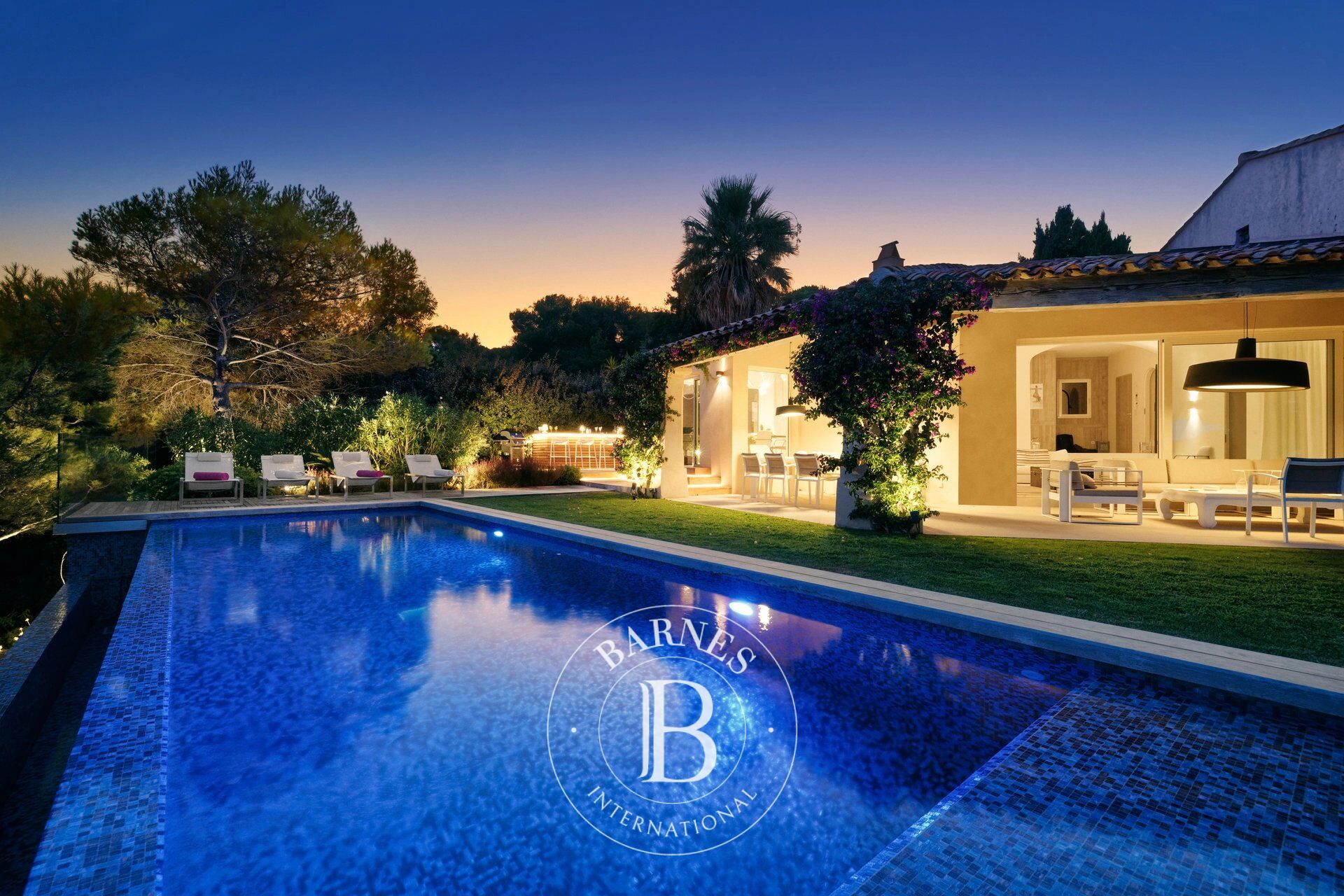 RAMATUELLE - LA RESERVE AERA - 4 BEDROOMS - HEATED POOL - DIRECT ACCESS TO THE SEA - picture 3