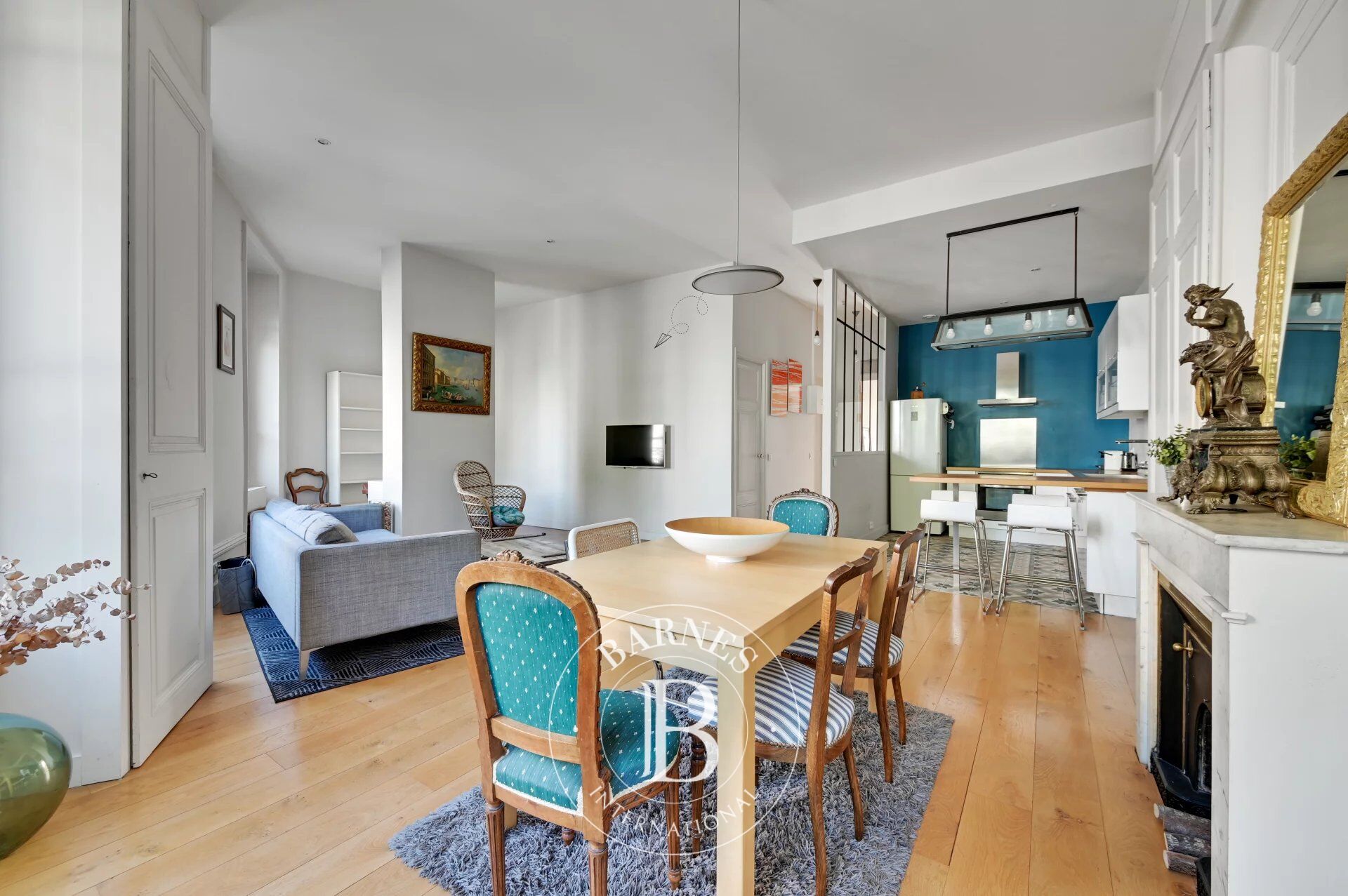 Lyon 3 - Moncey - Furnished flat 85,36 sqm - Balcony - 2 Bedrooms - picture 2