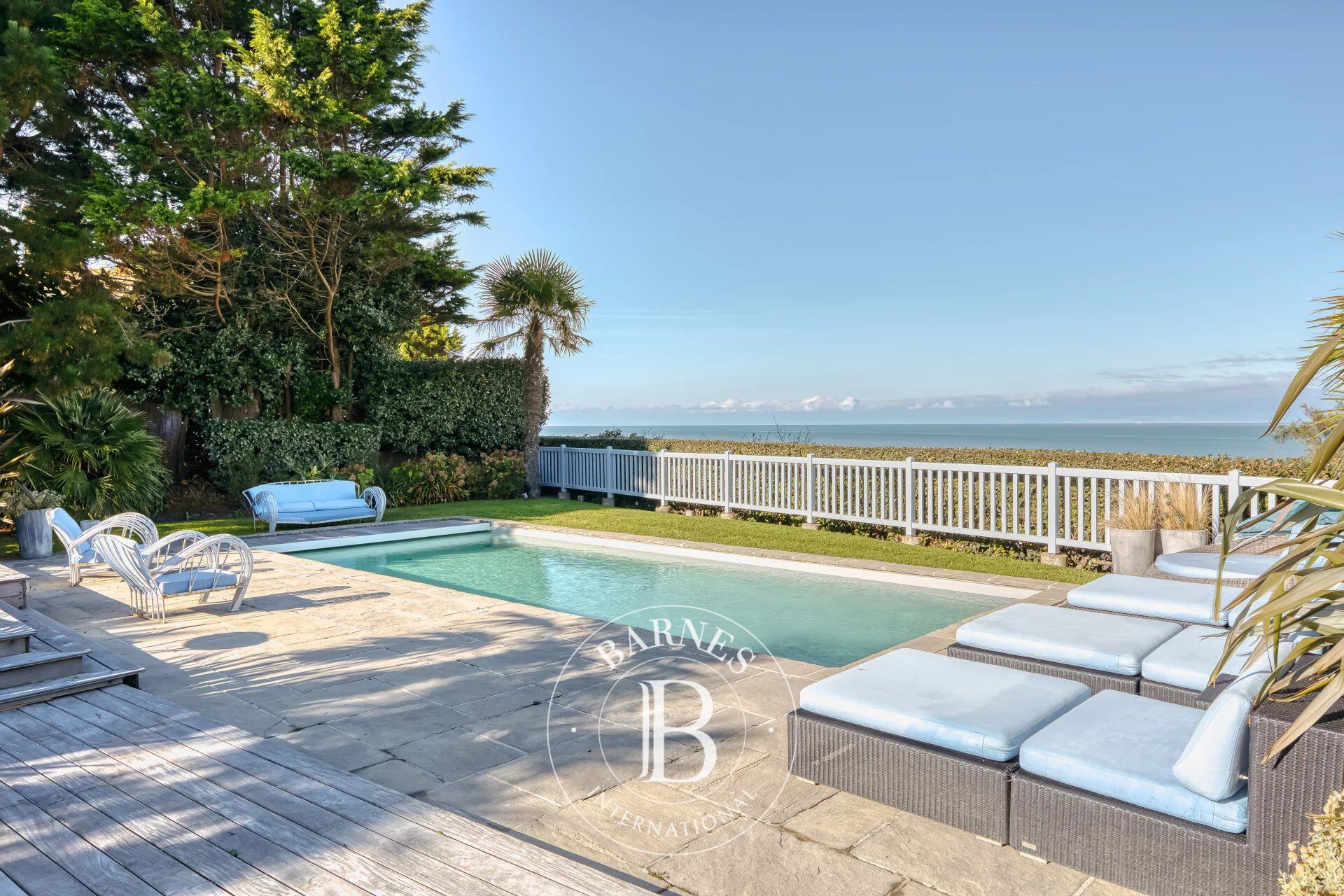 Proche Deauville - Propriété d'exception - 7 chambres - Piscine - accès direct plage - picture 2