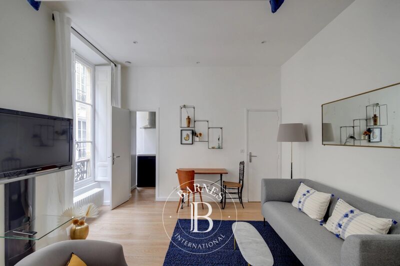 For Rent Apartment | Paris 2ème - picture 3
