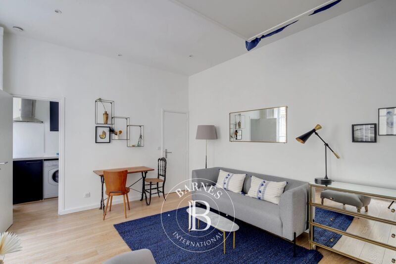 For Rent Apartment | Paris 2ème - picture 1