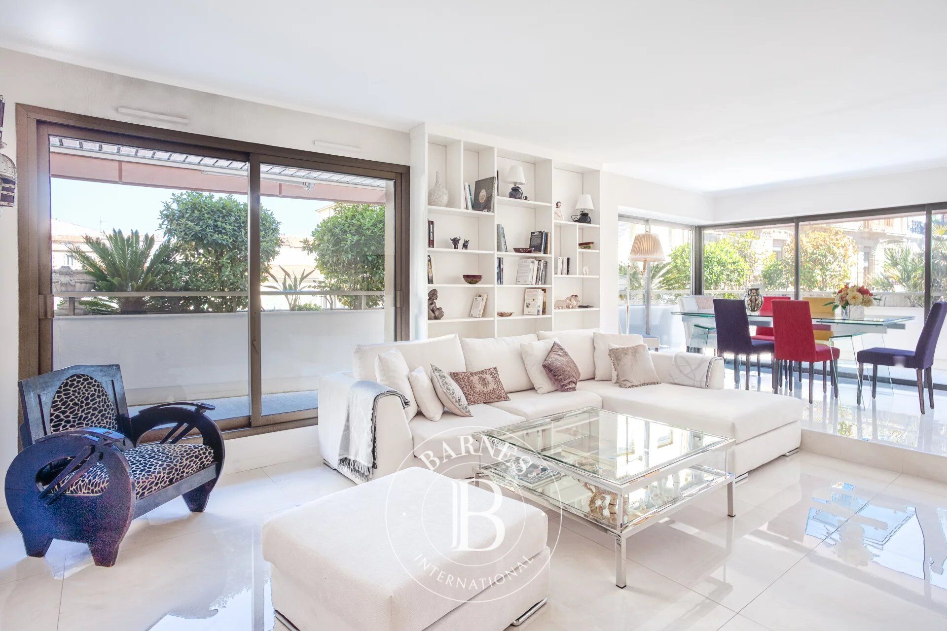 CANNES BANANE - LARGE TERRACE - 3 BEDROOMS - picture 2