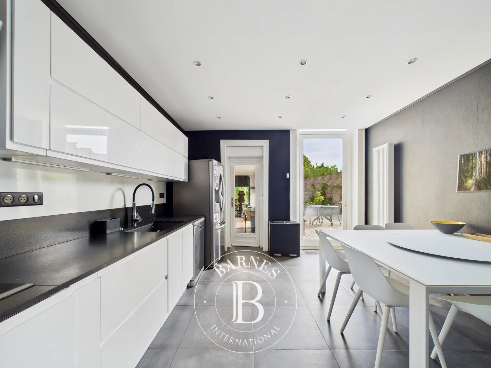 Croix – Casa con carácter con 6 habitaciones y espacio profesional - picture 3