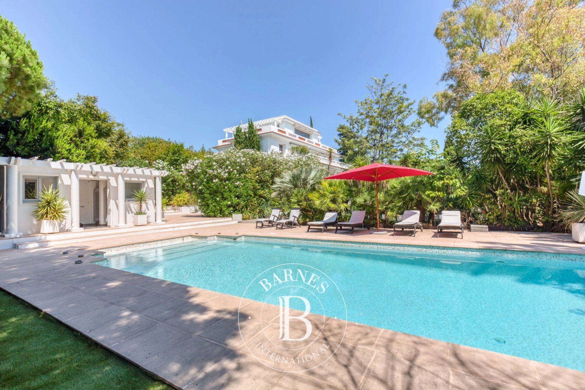 Villa Antibes - picture 1