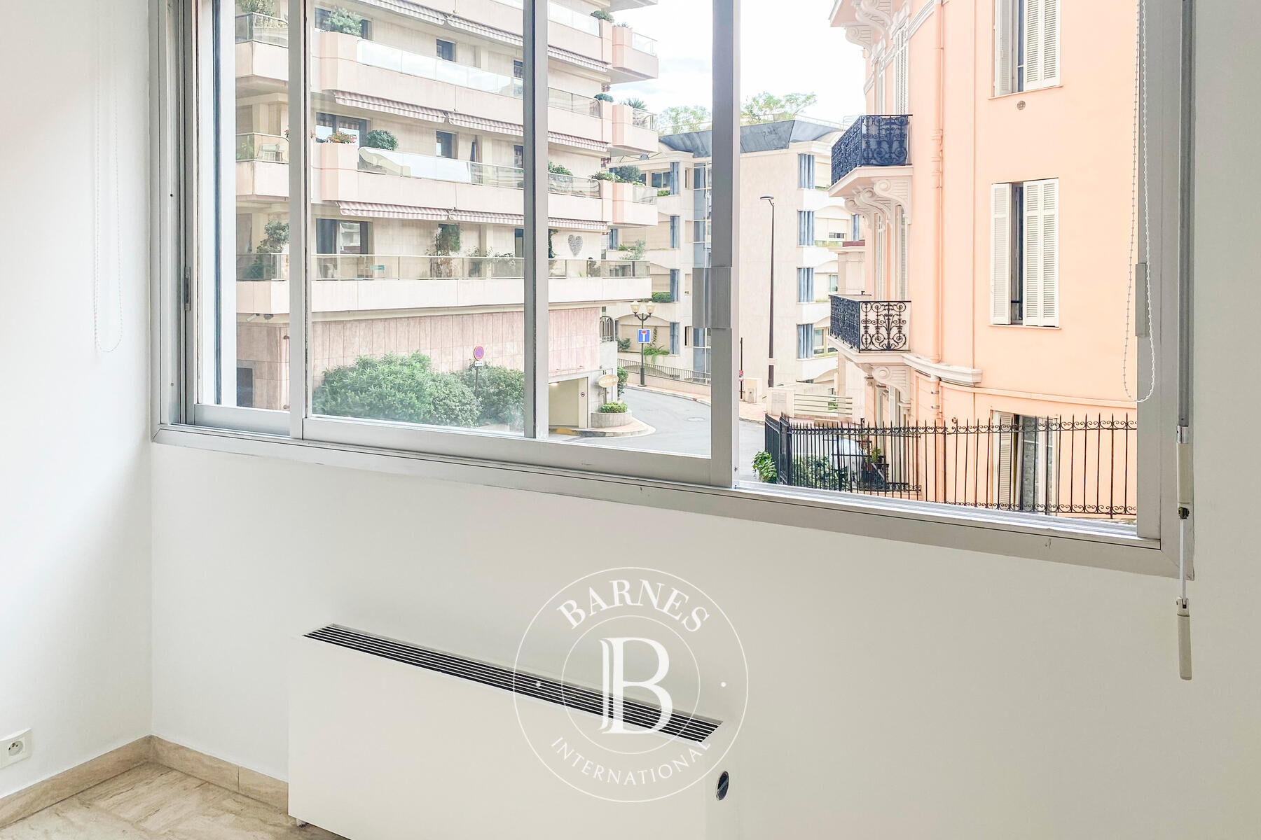 CHÂTEAU PERIGORD II - STUDIO - USAGE MIXTE - picture 3