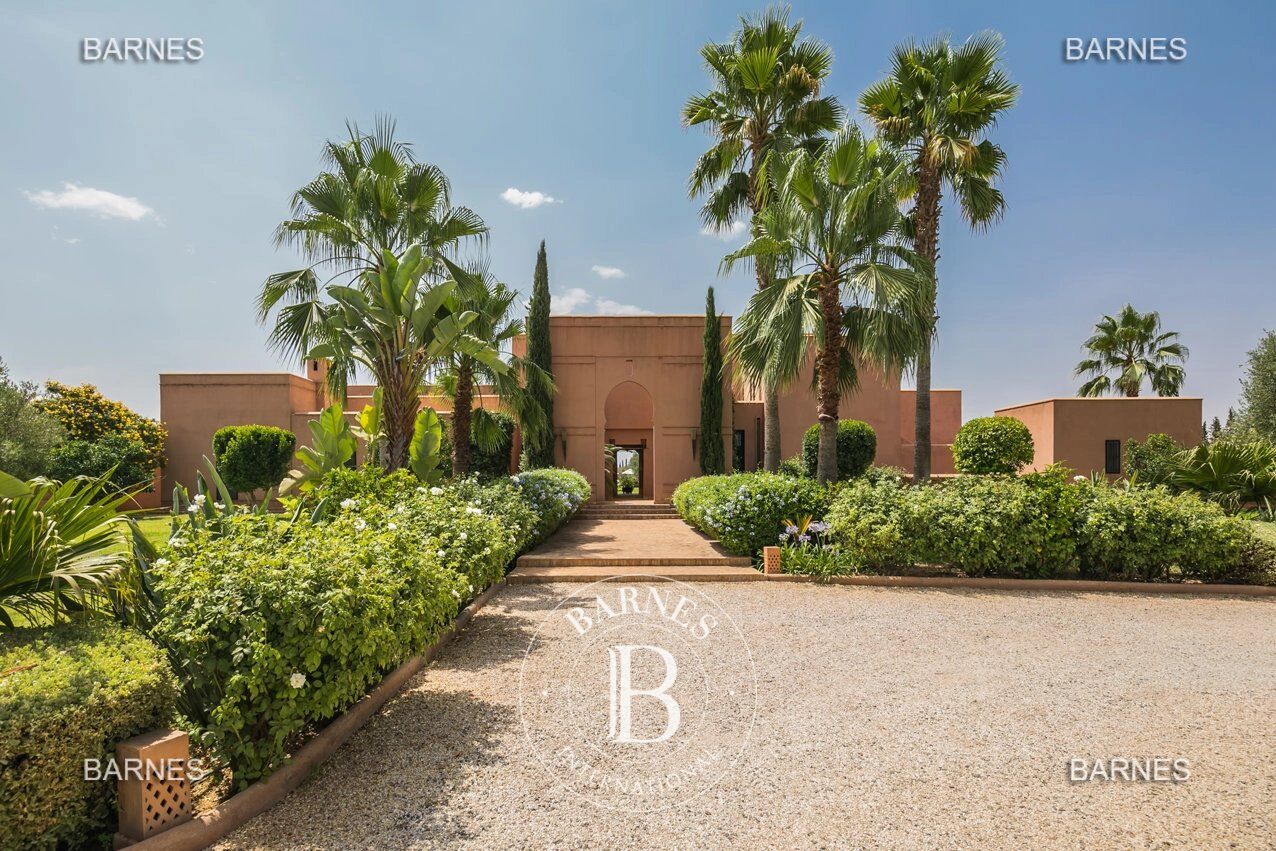 Exceptional property for sale on 3.36 ha landscaped with panoramic view of the Atlas