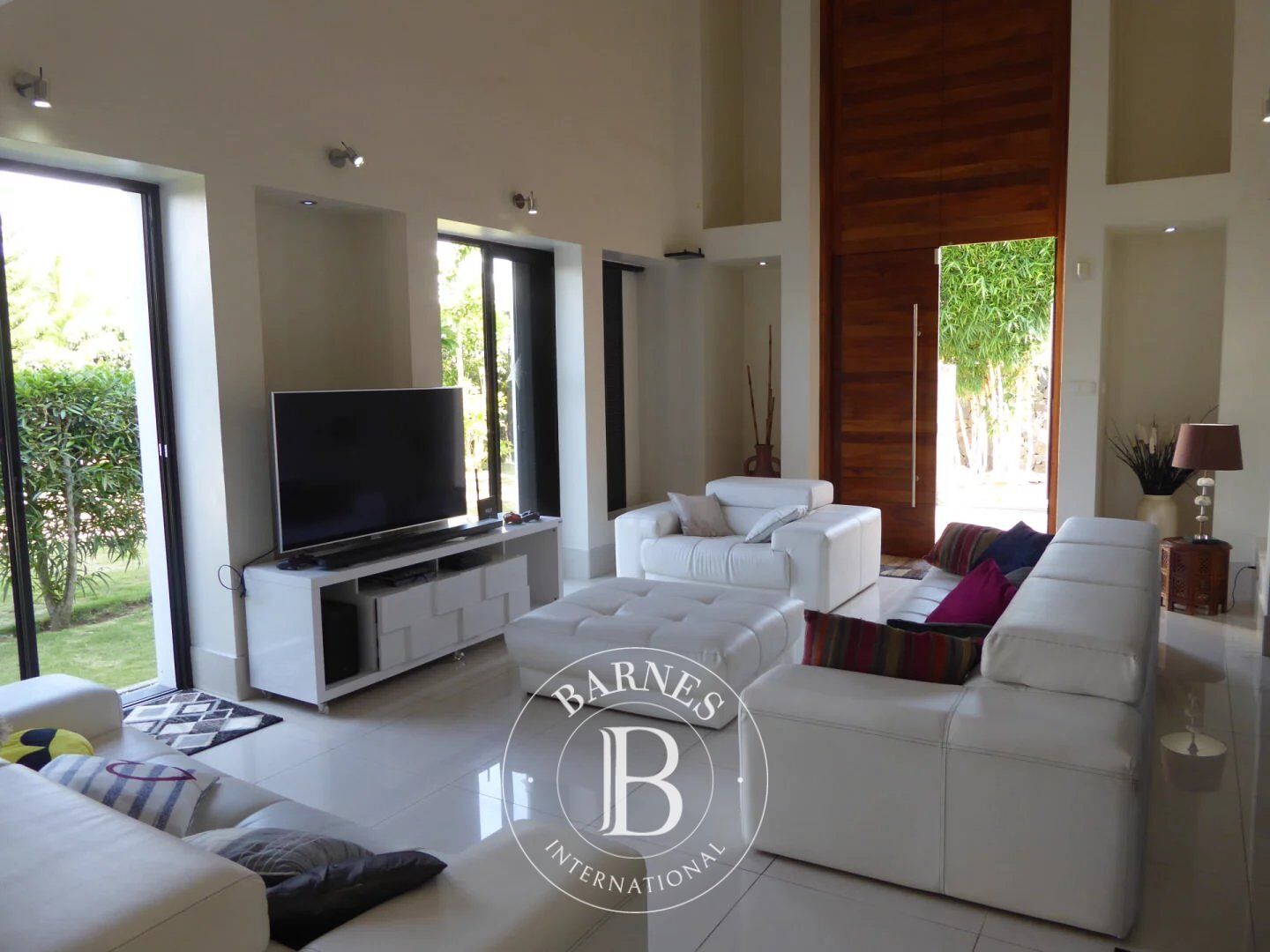 Villa Balaclava - picture 1