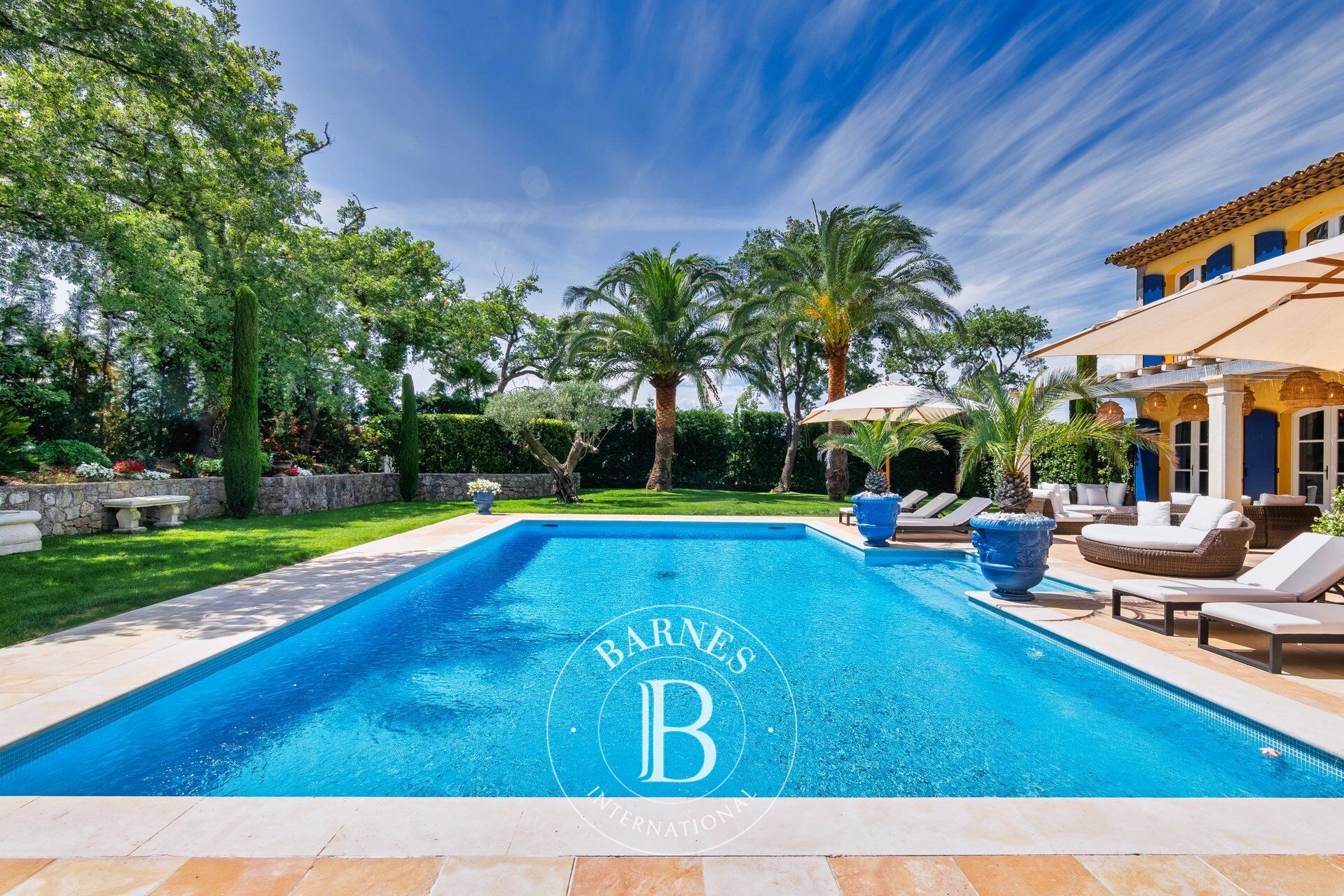 SAINT-TROPEZ - CENTER VILLAGE - 6 BEDROOMS - POOL - picture 1