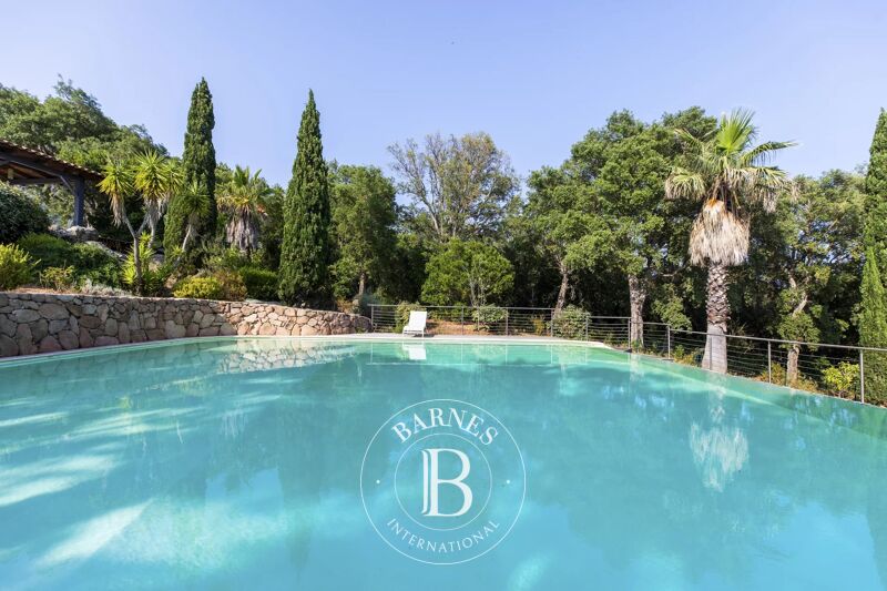 Venta, Villa Sainte-Lucie-de-Porto-Vecchio - picture 2