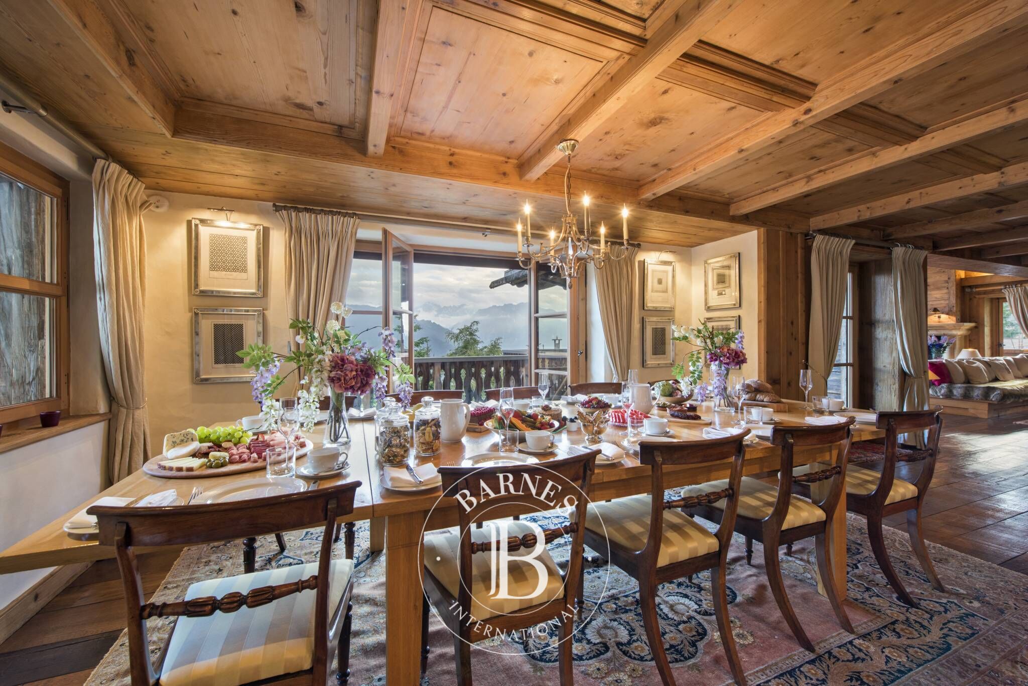 Somptuous Property - picture 3