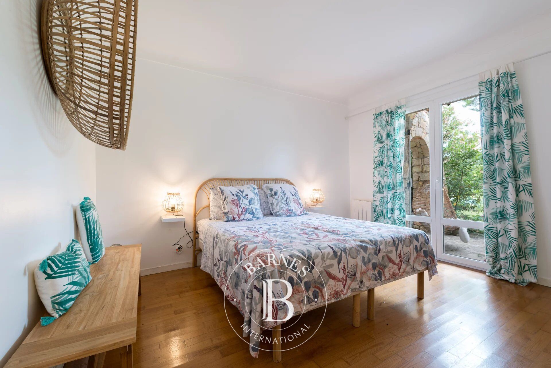 Ev Peymeinade - picture 12