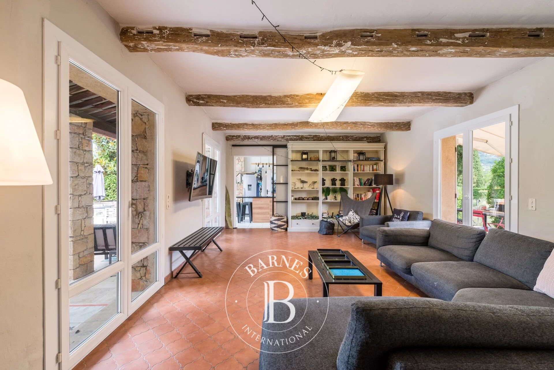 Ev Peymeinade - picture 7