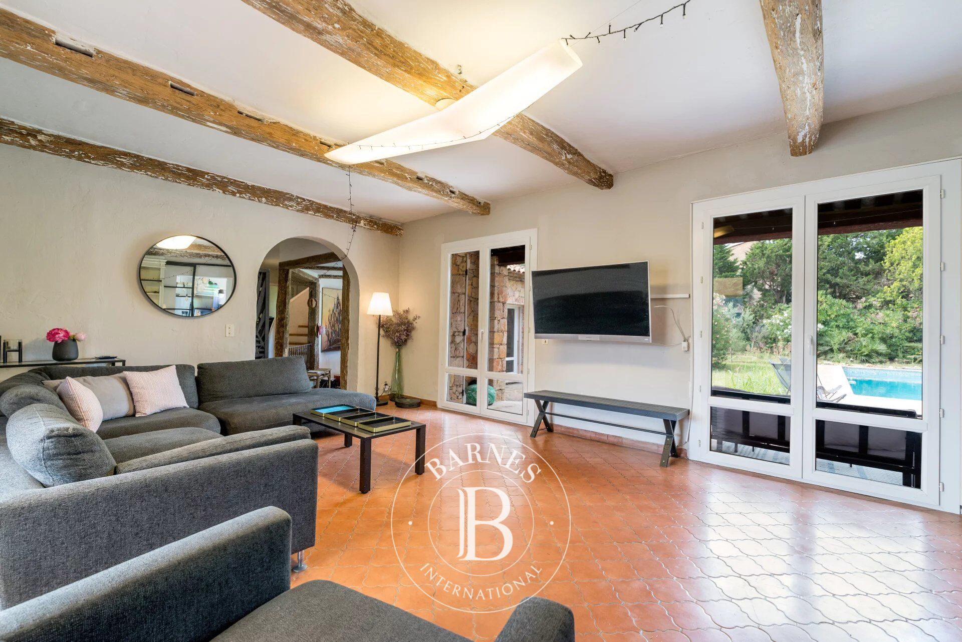 Ev Peymeinade - picture 4