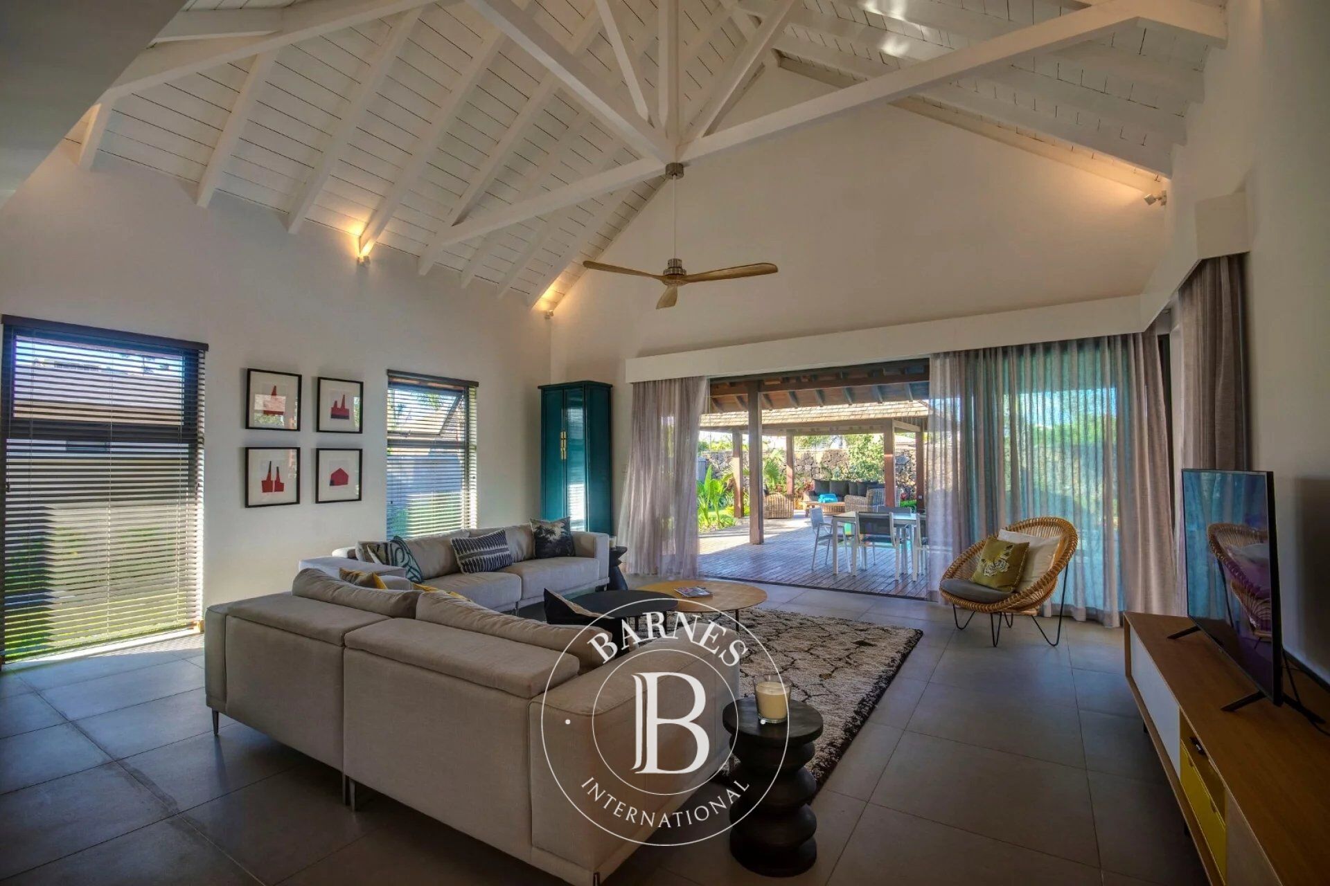 Villa Grand Gaube - picture 4