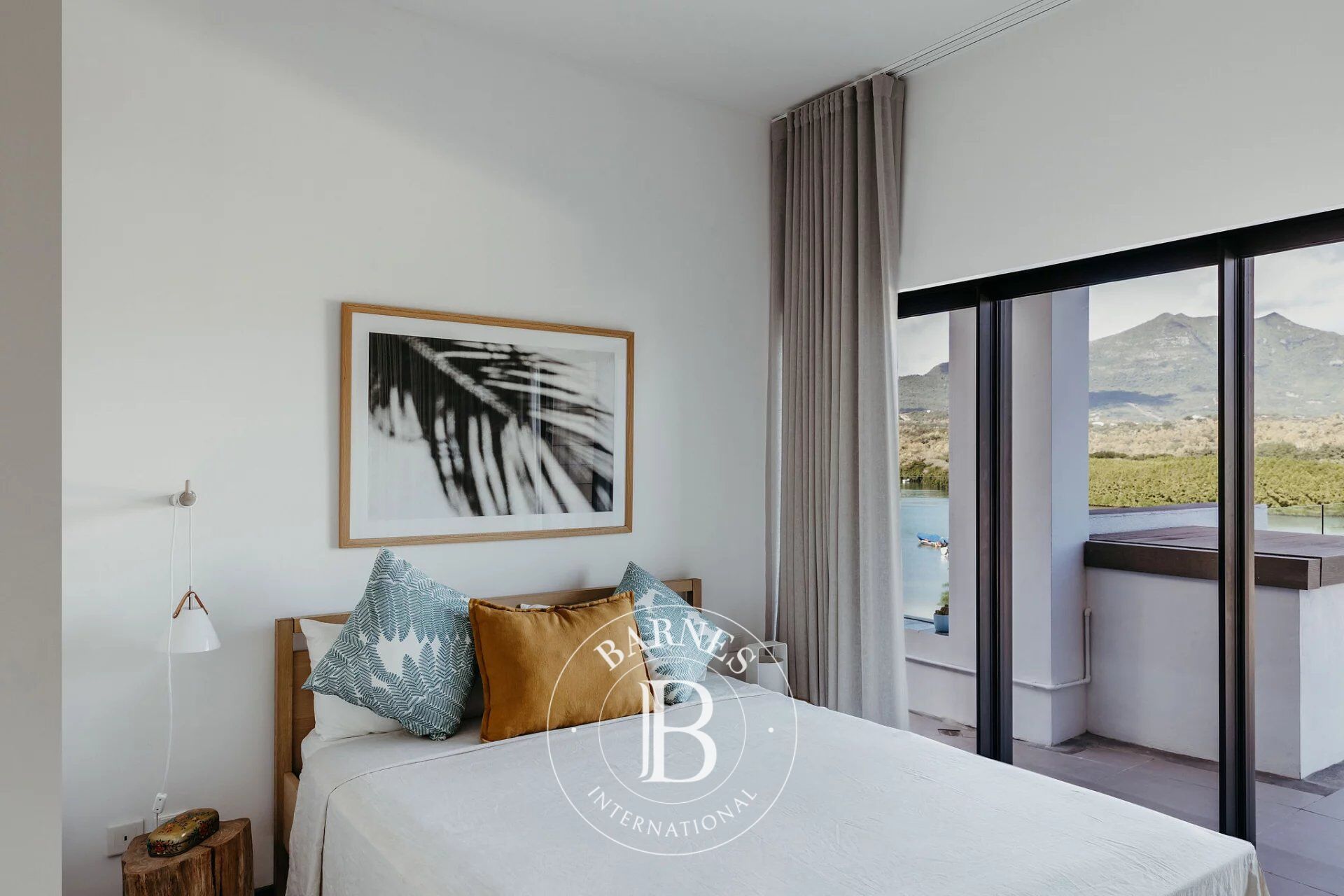 Penthouse Rivière Noire - picture 7