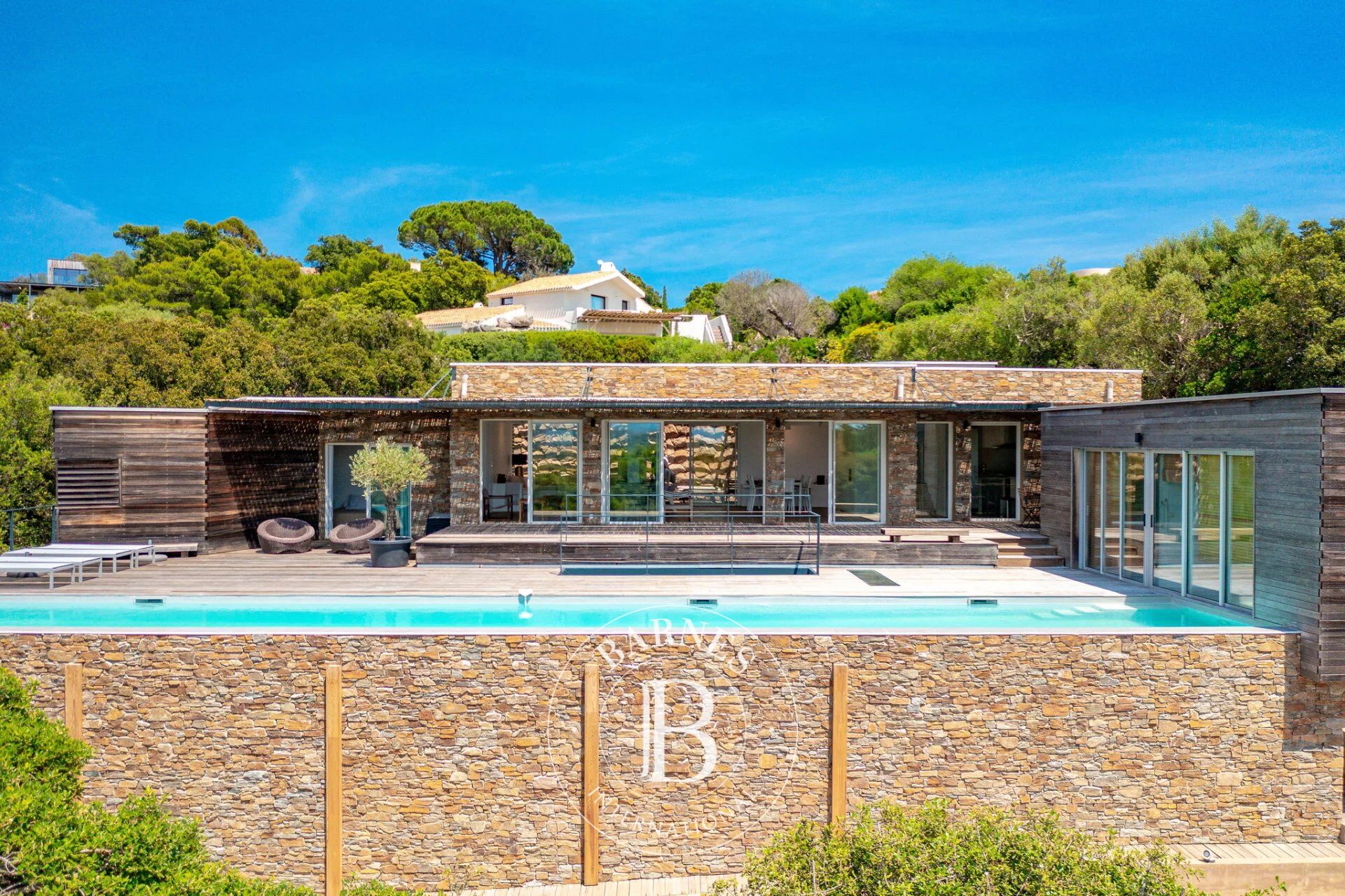 Villa Porto-Vecchio - picture 2