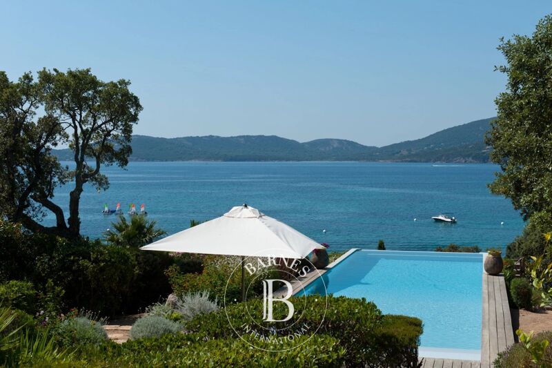 Porto Vecchio, Domaine de Cala Rossa, villa 3 chambres, pied dans l'eau, Villa Terra Mare