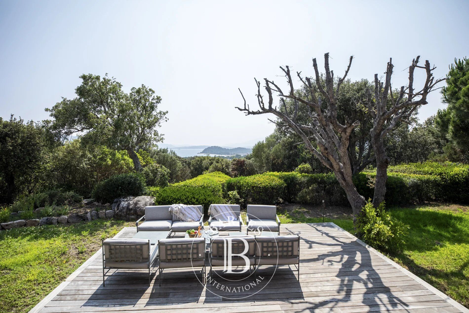 Porto Vecchio, Domaine de Cala Rossa, 6 bedroom villa, swimming pool, sea view - picture 3