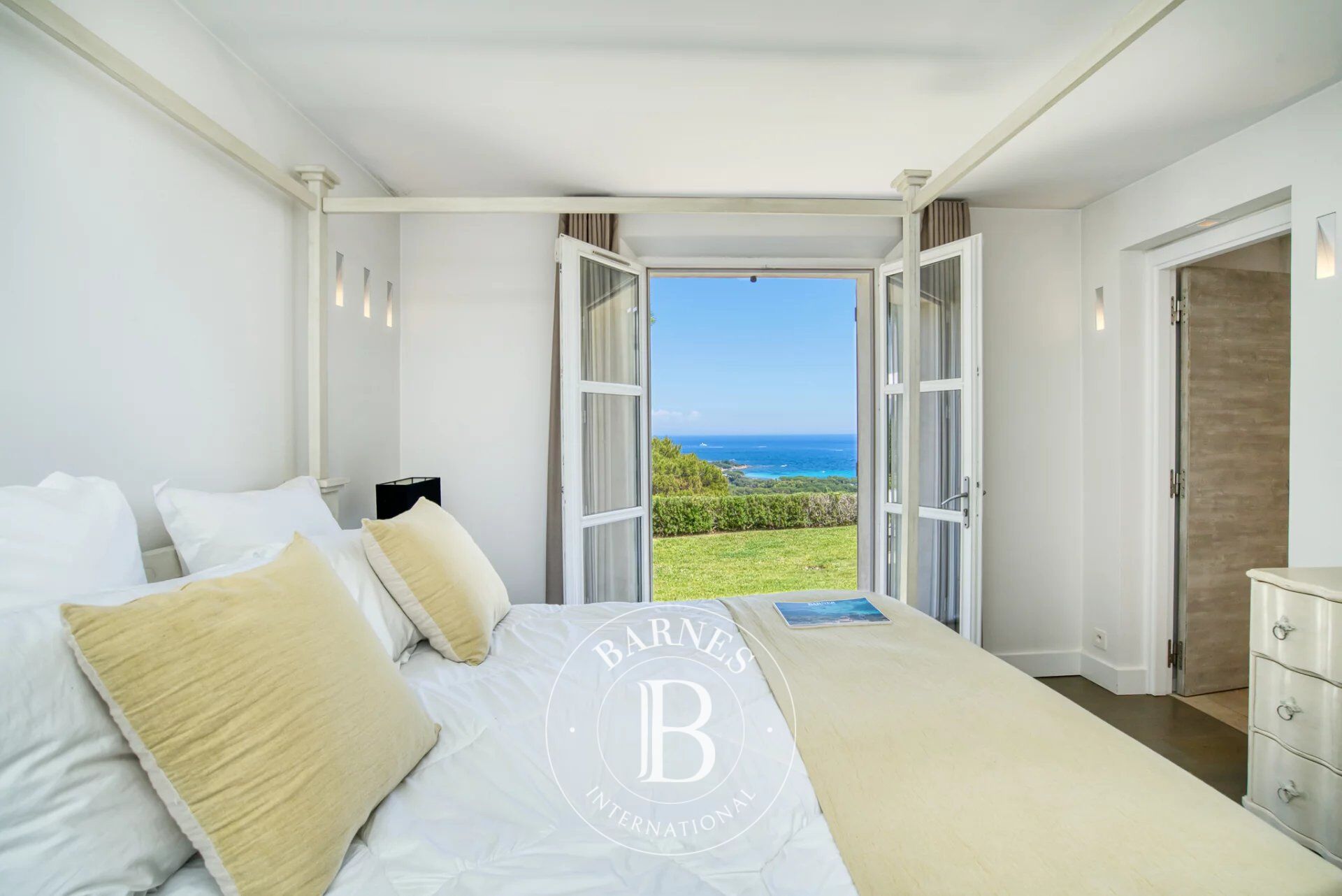 Villa Saint-Tropez - picture 2