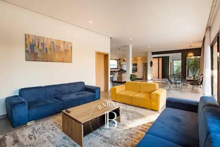 Villa Moderne de plain-pied de 5 chambres - picture 3