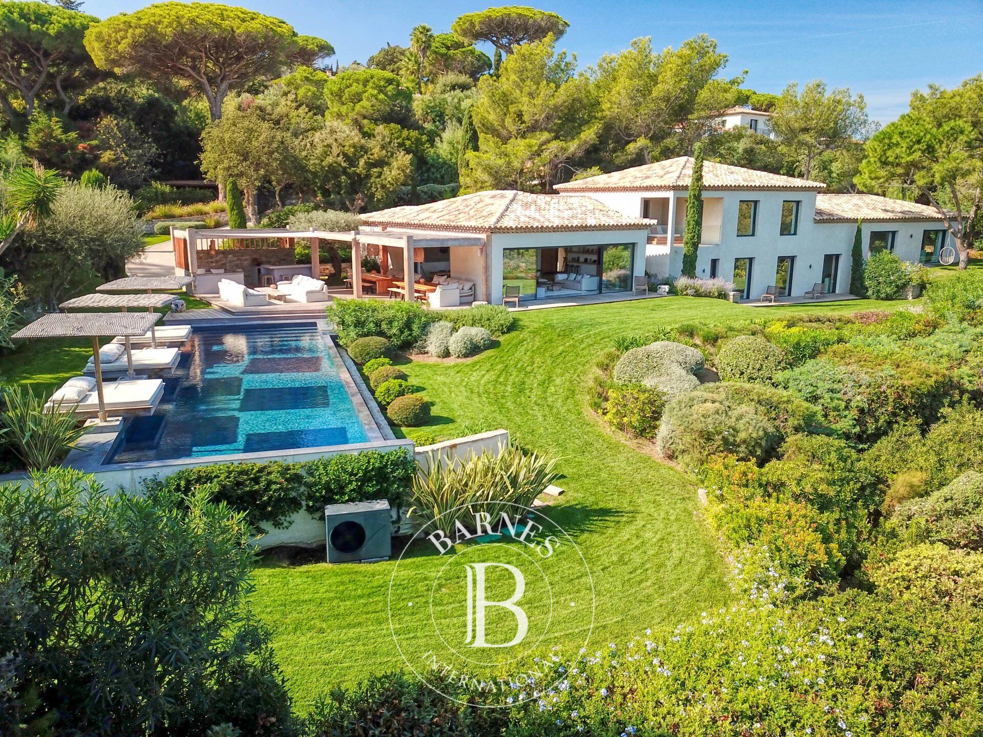SAINT-TROPEZ - LES PARCS AERA - 7 BEDROOMS + 2 FOR STAFF -  POOL - picture 2