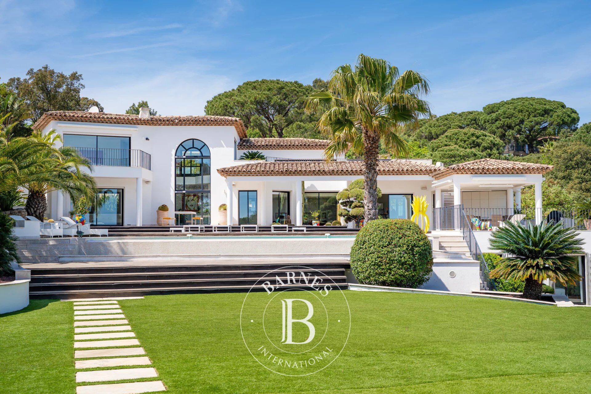 GOLFE DE SAINT-TROPEZ - GRIMAUD - VILLA D'ARCHITECTE - 4 CHAMBRES - VUE MER - picture 1