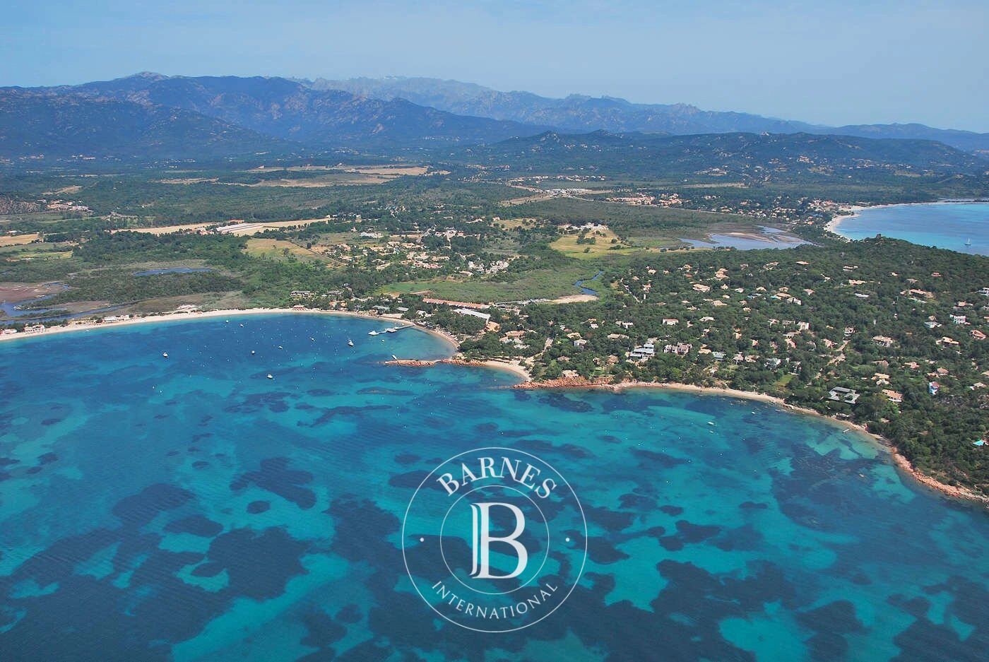 Porto Vecchio, Cala Rossa, appartements et villas proche plage avec piscine - picture 2